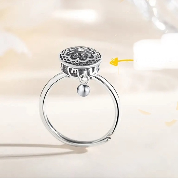 Anxiety Fidget Ring - Picture 3 of 5